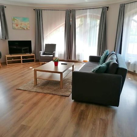 Pannonia Apartman 艾斯特根 外观 照片
